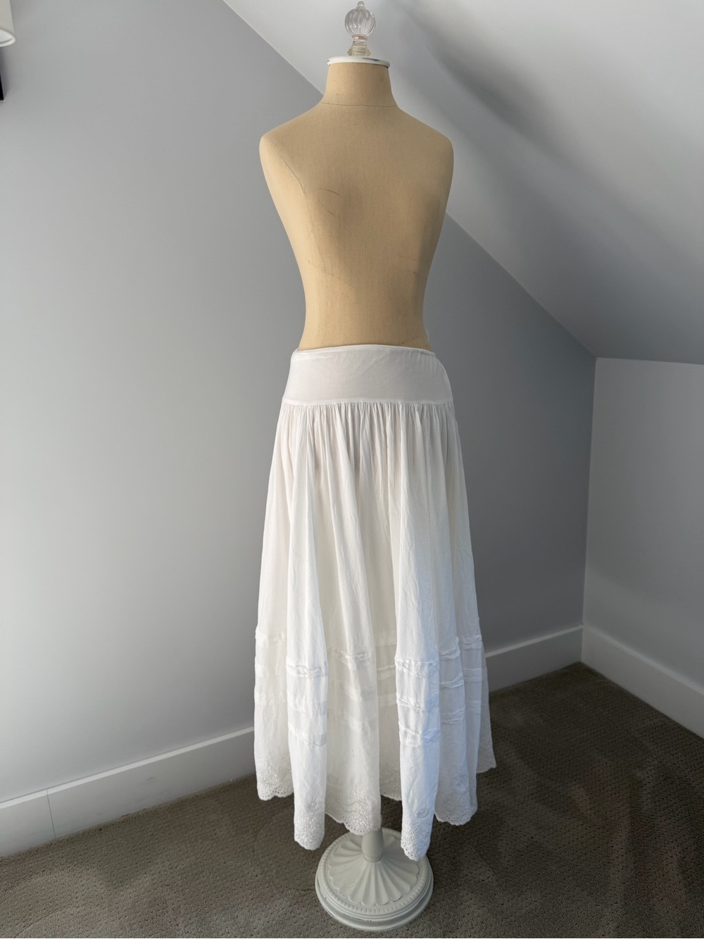 Reformation Cream Maxi Skirt with Scalloped Hem - Picture 2 of 5